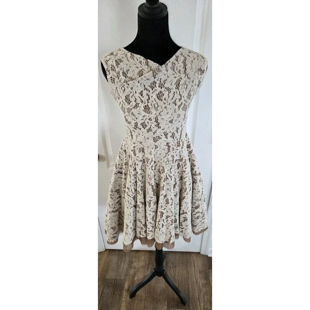 Joyfolie Hazel Fit & Flare Lace Dress in turtledove Girls Size 12
